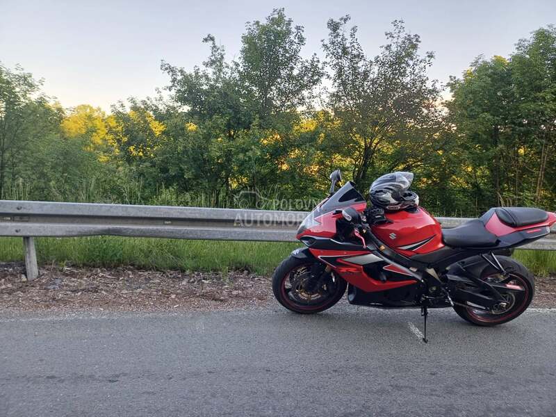 Suzuki GSXR 1000 K6