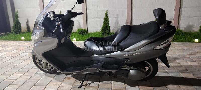 Suzuki Burgman 400