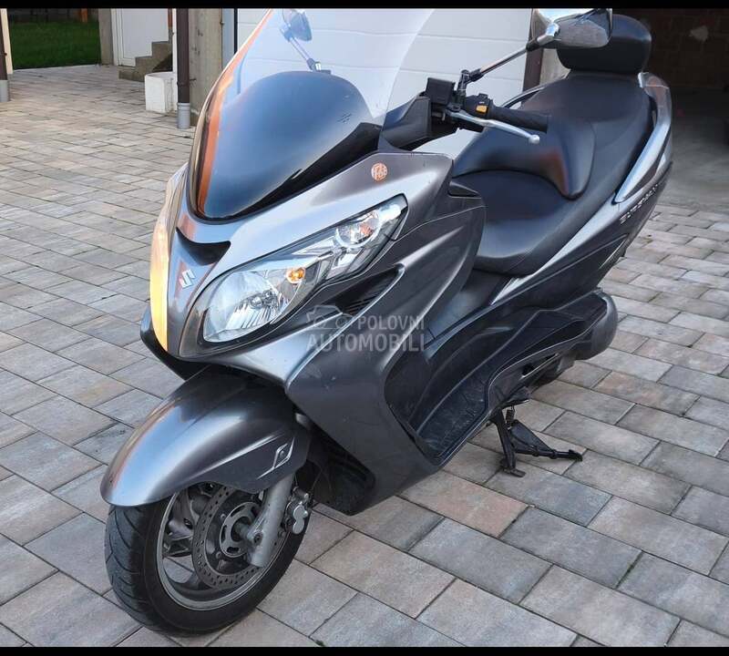 Suzuki Burgman 400