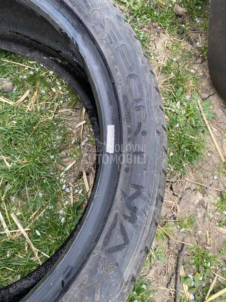 Dunlop 225/45 R19 Letnja