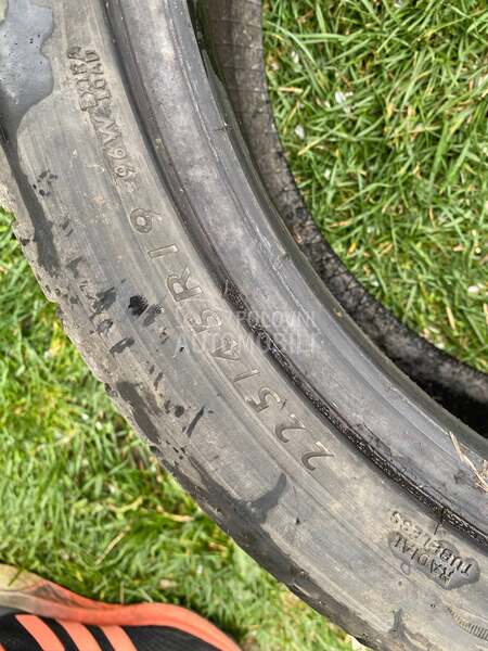 Dunlop 225/45 R19 Letnja