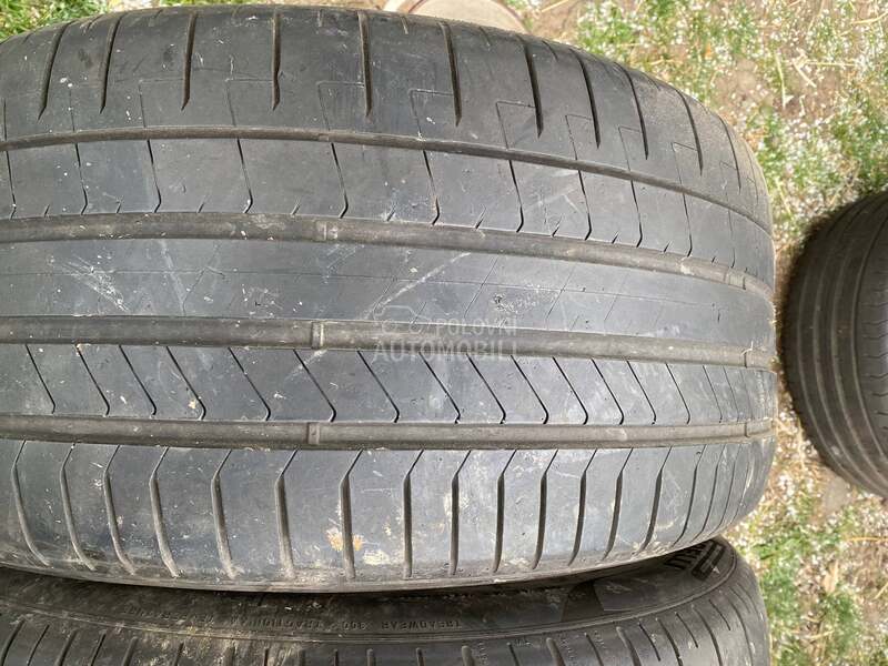 Pirelli 315/35 R21 Letnja
