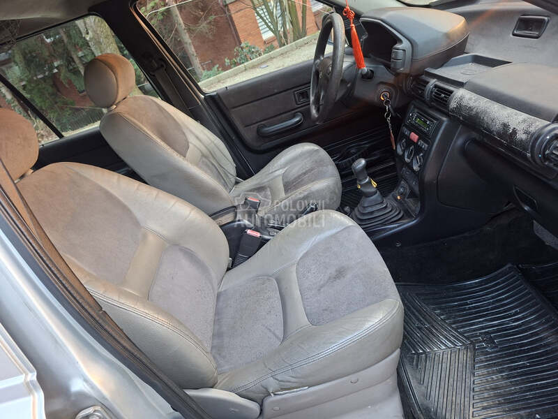 Land Rover Freelander 