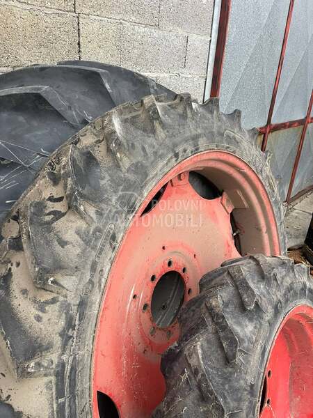 Fendt 309ci sa duplim tockovima