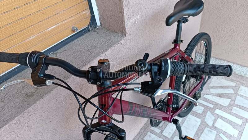 Lakes LEOPARD Read Peak