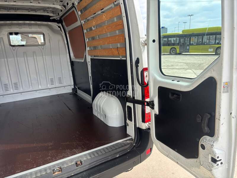 Renault Master 2.3 Dci