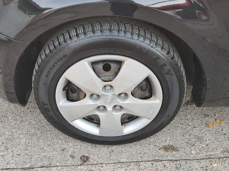 Kia cee`d 1.6 Champion