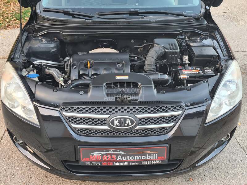 Kia cee`d 1.6 Champion