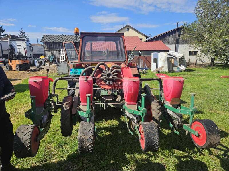 Agria 4 reda sa valjcima