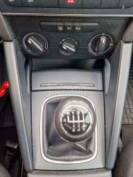 Audi A3 1.2b 4-cilindra