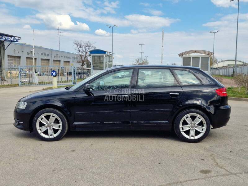 Audi A3 1.2b 4-cilindra