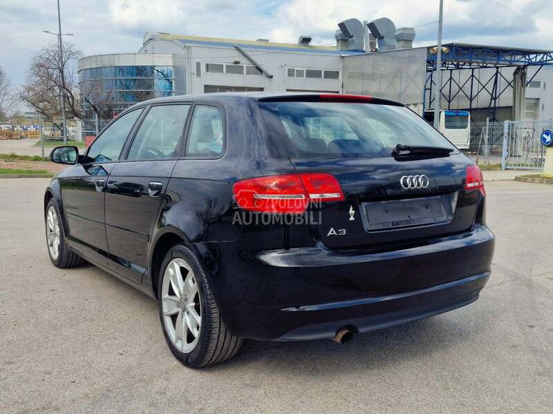 Audi A3 1.2b 4-cilindra