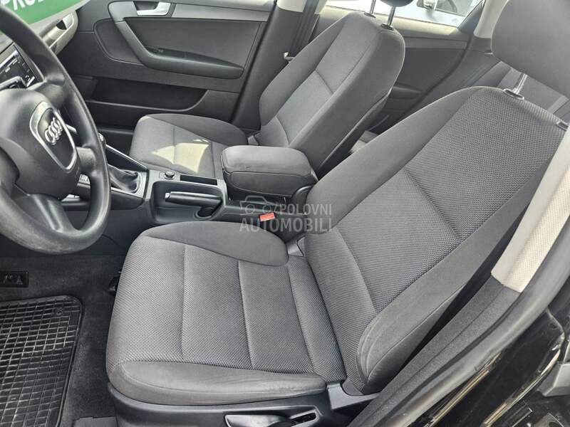 Audi A3 1.2b 4-cilindra