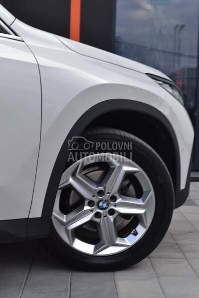 BMW X1 sDrive 18i AT