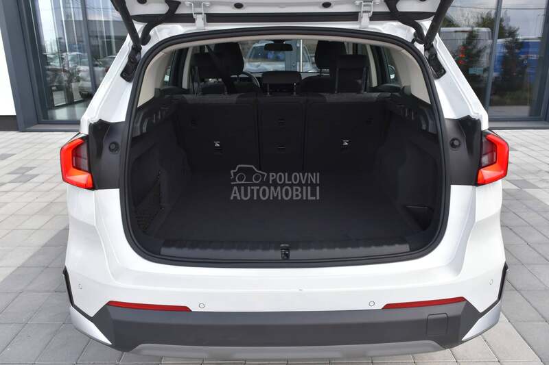 BMW X1 sDrive 18i AT