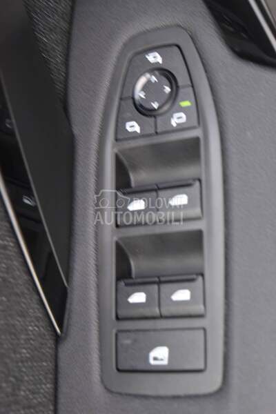 BMW X1 sDrive 18i AT