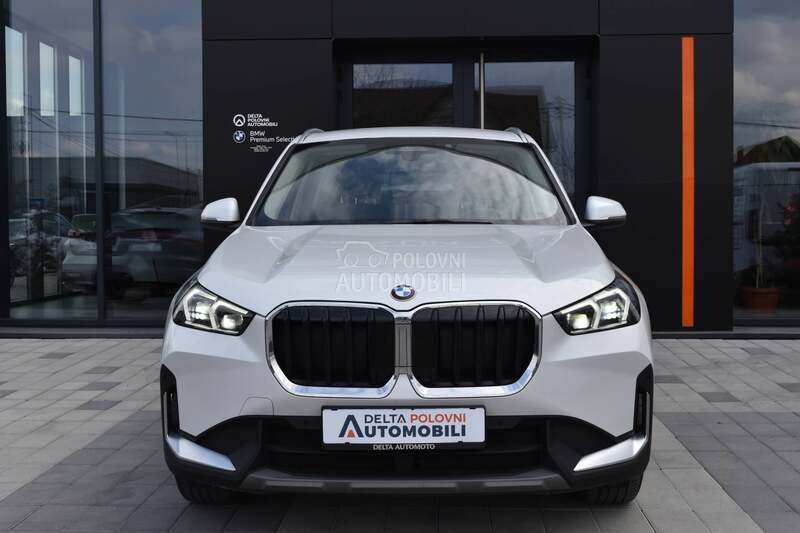 BMW X1 sDrive 18i AT