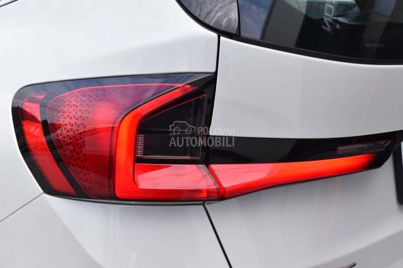 BMW X1 sDrive 18i AT