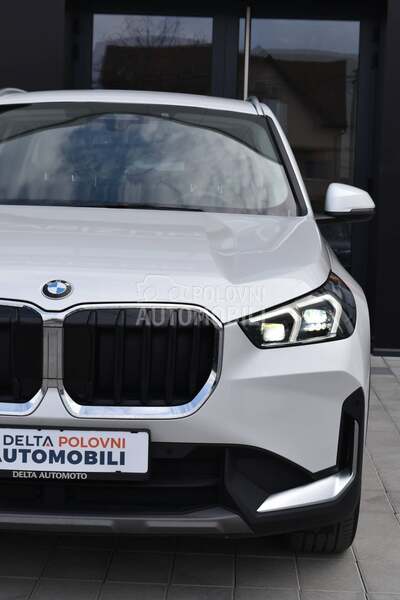 BMW X1 sDrive 18i AT