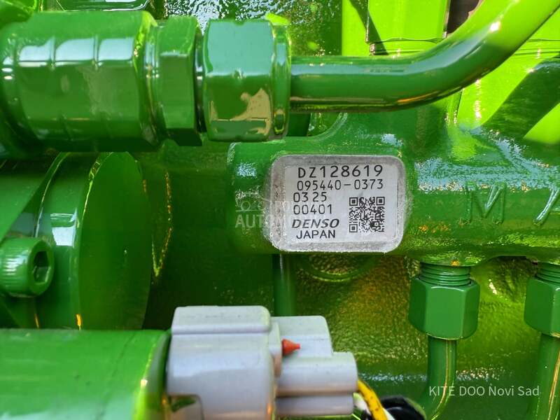 John Deere 6110B