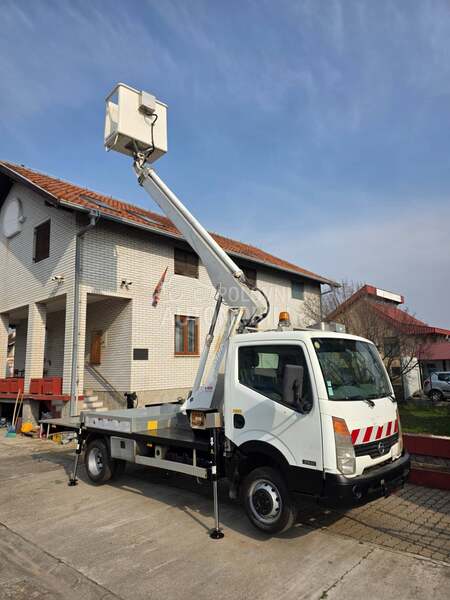 Nissan Multitel 160 ALU