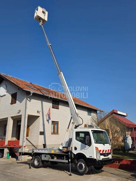 Nissan Multitel 160 ALU