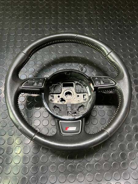 Audi Q5 -  kompletan auto u delovima