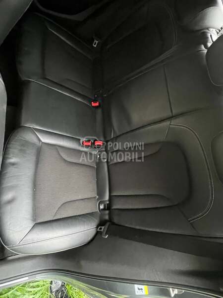 Audi Q5 -  kompletan auto u delovima