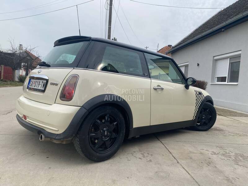 MINI Cooper 