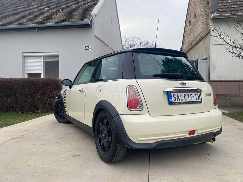 MINI Cooper 