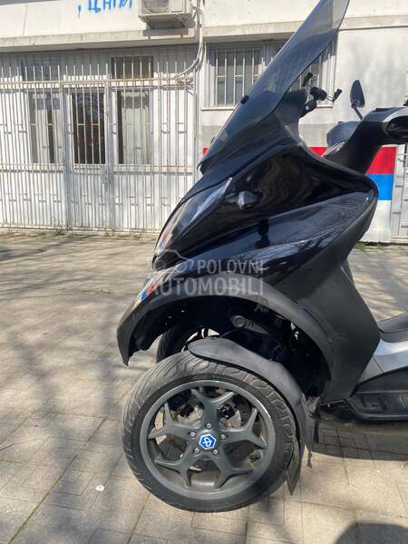 Piaggio MP3