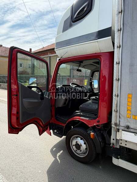 Renault Maxity 130.35