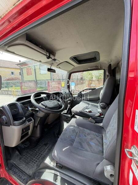 Renault Maxity 130.35