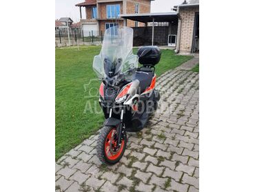 Aprilia SR GT Sport 200