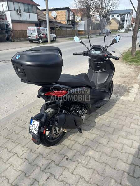 Piaggio Beverly