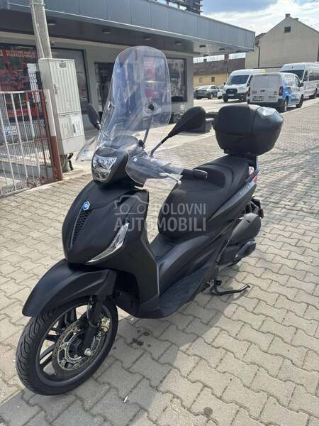Piaggio Beverly