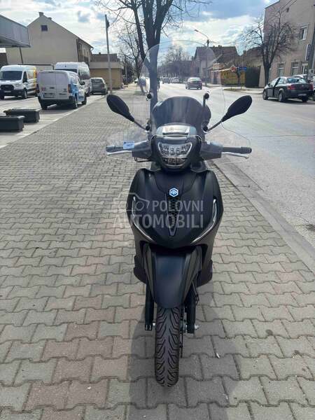 Piaggio Beverly