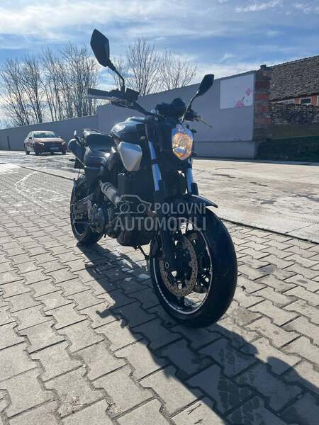 Yamaha MT03