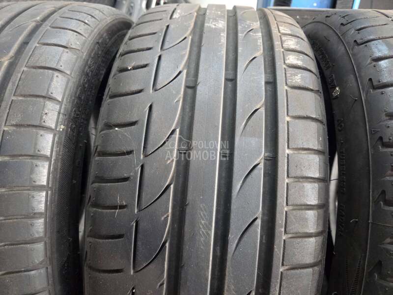 Bridgestone 215/40 R17 Letnja