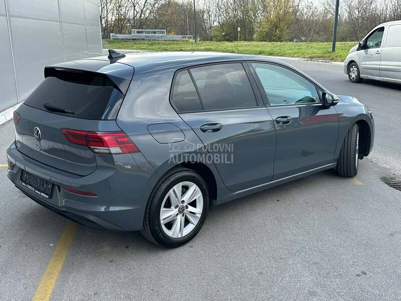 Volkswagen Golf 8 Life Plus
