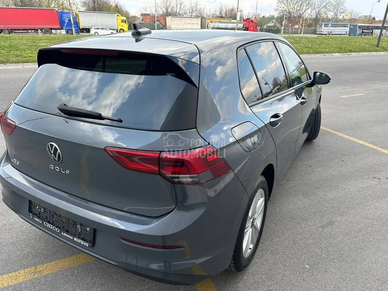 Volkswagen Golf 8 Life Plus