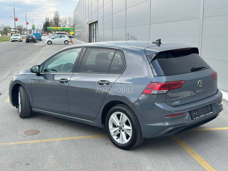 Volkswagen Golf 8 Life Plus
