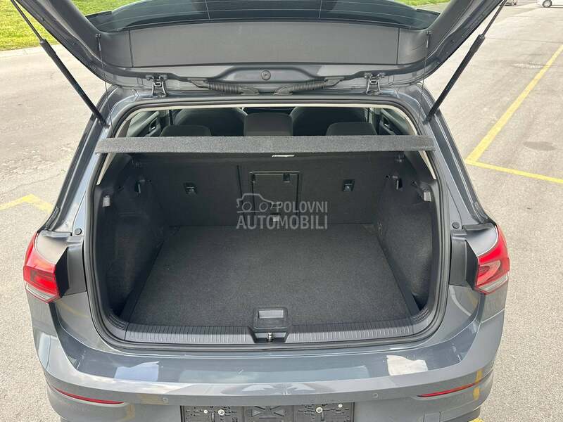 Volkswagen Golf 8 Life Plus