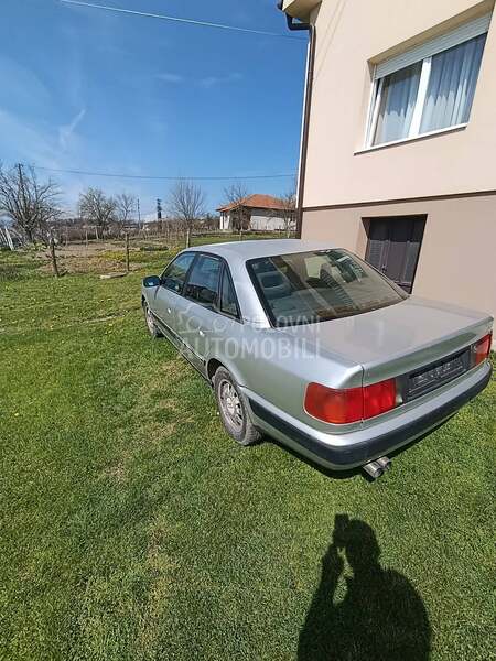 Audi 100 