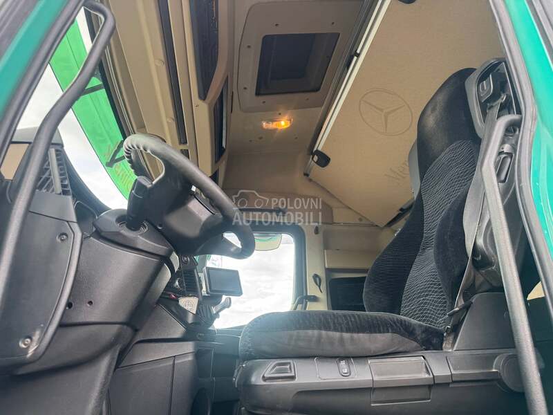 Mercedes Benz ACTROS 1845