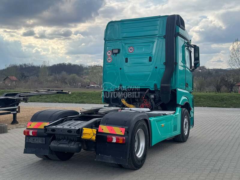 Mercedes Benz ACTROS 1845