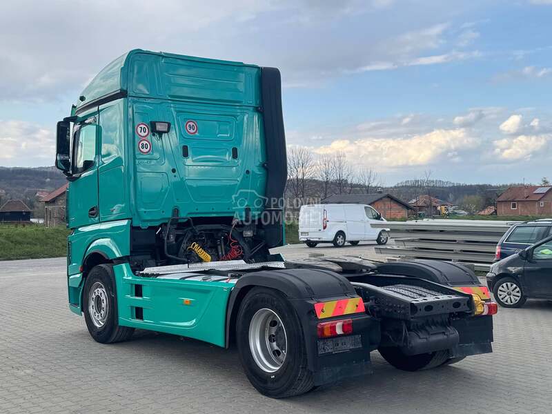 Mercedes Benz ACTROS 1845