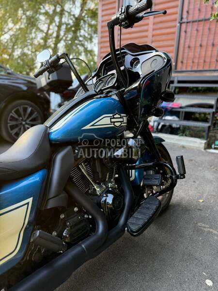 Harley Davidson Road Glide Fast Johnnie