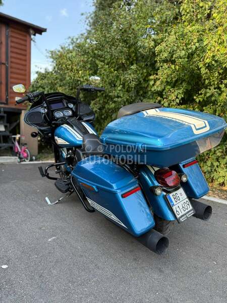 Harley Davidson Road Glide Fast Johnnie