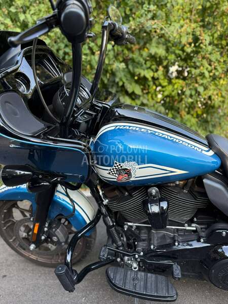 Harley Davidson Road Glide Fast Johnnie